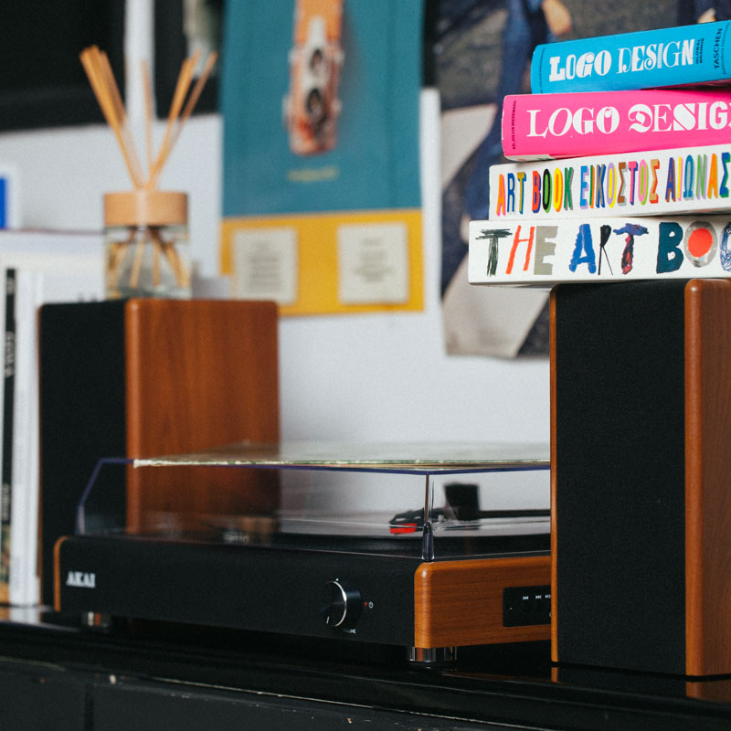 Akai ATT-240SP Πικάπ με Bluetooth, USB, προστατευτικό κάλυμμα και ηχεία Hi-Fi – 2 x 10W - Image 19