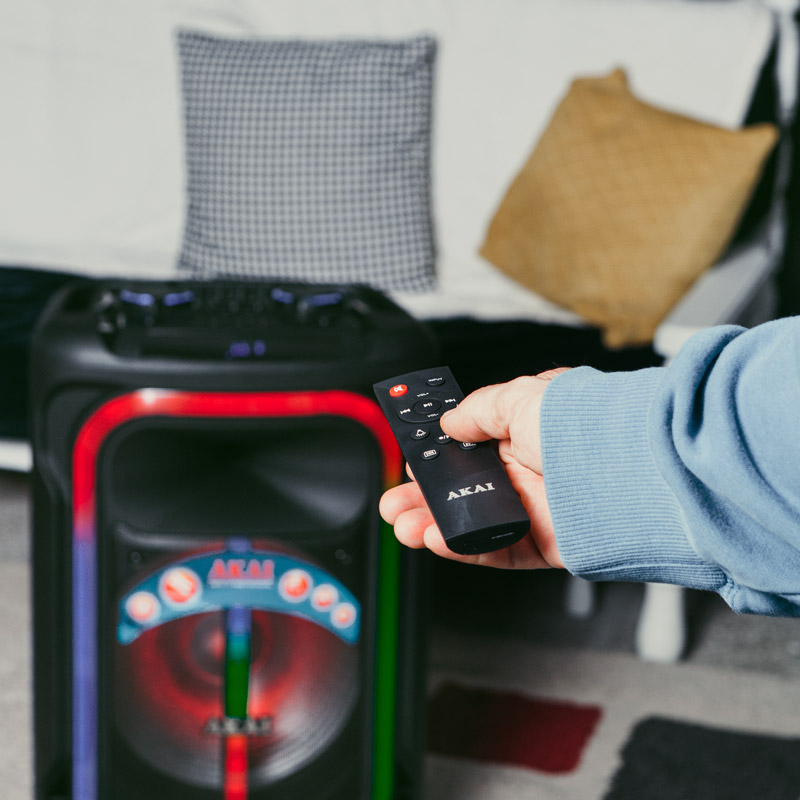 Akai ABTS-15 Pro Volcano Μαύρο φορητό Party speaker τρόλεϊ με Bluetooth, USB, SD, AUX, FM, LED, AWS με τηλεχειριστήριο, 2 ασ. μικρ. και υποδοχές για μικρ. και όργανο – 75W RMS - Image 26